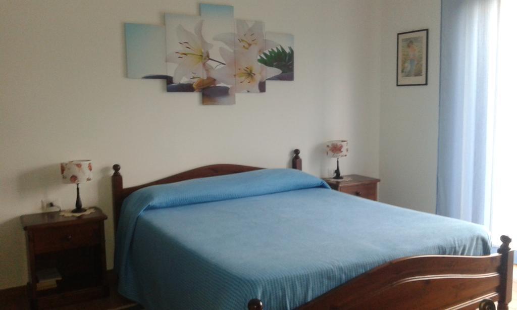 B&B La Coccarda CastellʼAlfero Zimmer foto