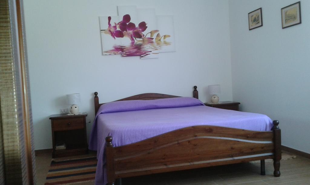 B&B La Coccarda CastellʼAlfero Zimmer foto